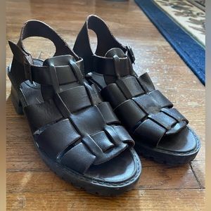 Vintage Bianco leather fisherman lug sole sandals